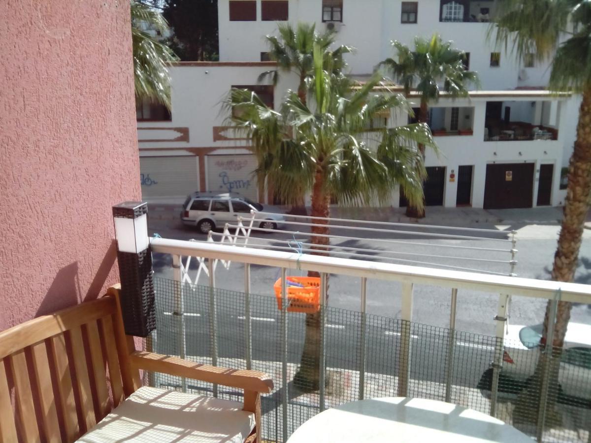 Estudio J-60, Terraza & 1º Planta Benalmádena Eksteriør billede